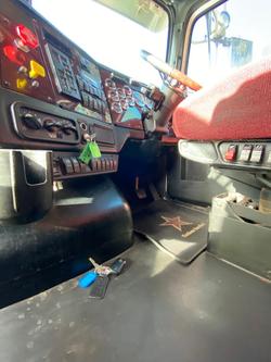 2016 Western Star 5800 Series 5864 White