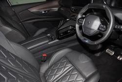 2023 Peugeot
5008 GT Sport