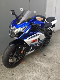 2016 Suzuki
GSX-R1000 30th Anniversary Edition