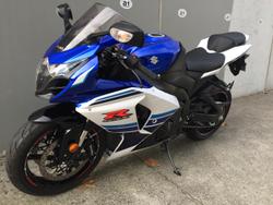 2016 Suzuki
GSX-R1000 30th Anniversary Edition