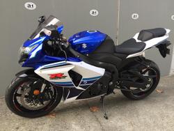 2016 Suzuki
GSX-R1000 30th Anniversary Edition