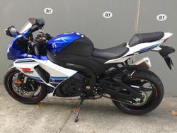 2016 Suzuki
GSX-R1000 30th Anniversary Edition