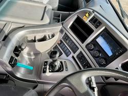 2017 UD Pk-17 420 Crane Truck See Cond Immaculate $154100+Gst PK-17 420 WHITE