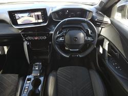 2023 Peugeot
                2008 GT