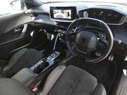 2023 Peugeot
                2008 GT