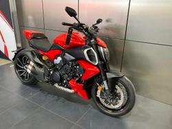 2024 Ducati Diavel V4 Diavel Red
