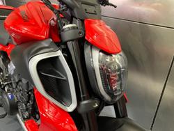 2024 Ducati Diavel V4 Diavel Red