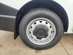 2024 Renault
                Trafic Pro