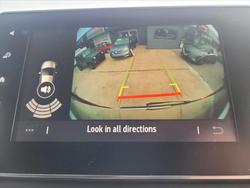 2024 Renault
                Trafic Pro