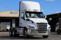 2024 Freightliner Cascadia 116 Day Cab Prime Mover White