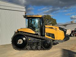 2019 Challenger Mt743