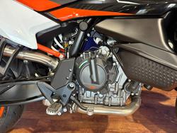 2024 Ktm 890 SM-T Black