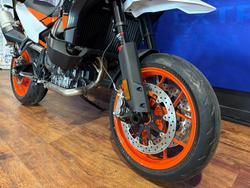 2024 Ktm 890 SM-T Black