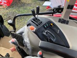 0 Massey Ferguson 4707 C-4 Cab Tractor 4Wd Quicke Loader 75Hp RED