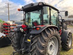 0 Massey Ferguson 4707 C-4 Cab Tractor 4Wd Quicke Loader 75Hp RED