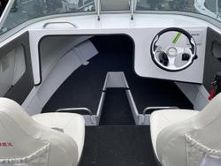 2026 QUINTREX 520 Ocean Spirit