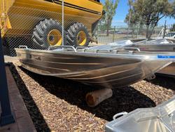 2025 Stacer 399S Proline