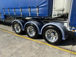 2021 Maxitrans
                St3 34 Pallet Drop Deck Mezzanine R/T 