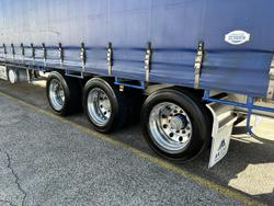 2021 Maxitrans St3 34 Pallet Drop Deck Mezzanine R/T
