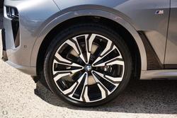 2023 BMW
X7 xDrive40d M Sport
