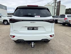 2025 ISUZU MU-X LS-T
