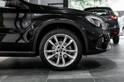 2019 MERCEDES-BENZ GLA 180