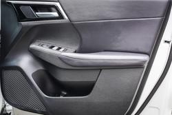 2024 MITSUBISHI OUTLANDER ASPIRE 7 SEAT (2WD)