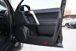 2022 TOYOTA
LANDCRUISER PRADO GXL