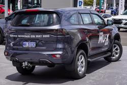 2025 Isuzu MU-X LS-M