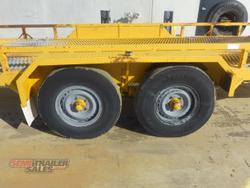 2006 Cowan Welding Dual Axle Plant Trailer