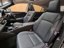 2025 Lexus ES300h Luxury 2.5L Hybrid Auto CVT Sedan