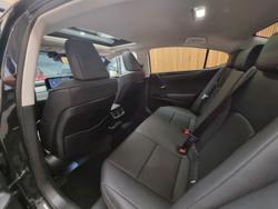 2025 Lexus ES300h Luxury 2.5L Hybrid Auto CVT Sedan