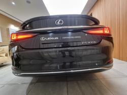 2025 Lexus ES300h Luxury 2.5L Hybrid Auto CVT Sedan