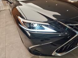 2025 Lexus ES300h Luxury 2.5L Hybrid Auto CVT Sedan