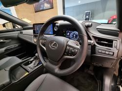 2025 Lexus ES300h Luxury 2.5L Hybrid Auto CVT Sedan