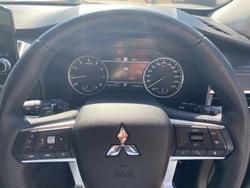 2023 MITSUBISHI OUTLANDER LS 7 SEAT (AWD)