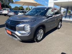 2023 MITSUBISHI OUTLANDER LS 7 SEAT (AWD)