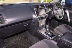 2018 Toyota
Landcruiser Prado GX