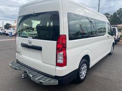 2019 Toyota Hiace Hiace Bus SLWB 2.8L T Diesel Automatic 9633060 001