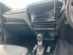 2025 Isuzu D-MAX X-TERRAIN MY25.5 MOONSTONE WHITE