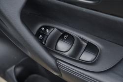 2017 Nissan X-TRAIL ST