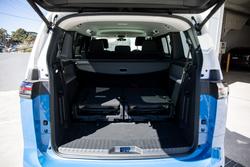 2025 Volkswagen ID. Buzz Pro BEV560