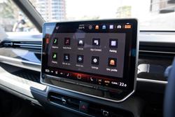 2025 Volkswagen ID. Buzz Pro BEV560