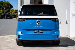 2025 Volkswagen ID. Buzz Pro BEV560
