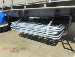 2005 Maxitrans 12 Pallet Curtainsider A Trailer