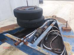1986 Brentwood 2 x 8 Low Loader Dolly