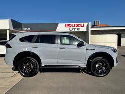 2026 ISUZU MU-X XT