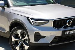 2025 Volvo XC40 Plus B4
