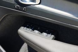 2025 Volvo XC40 Plus B4