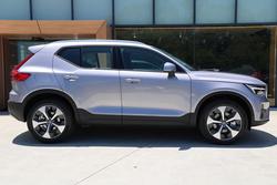 2025 Volvo XC40 Plus B4